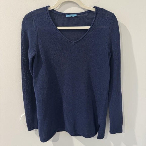 J. McLaughlin Women's Long Sleeve V Neck Knit Navy Blue Blouse Shirt Size Small - Picture 6 of 7
